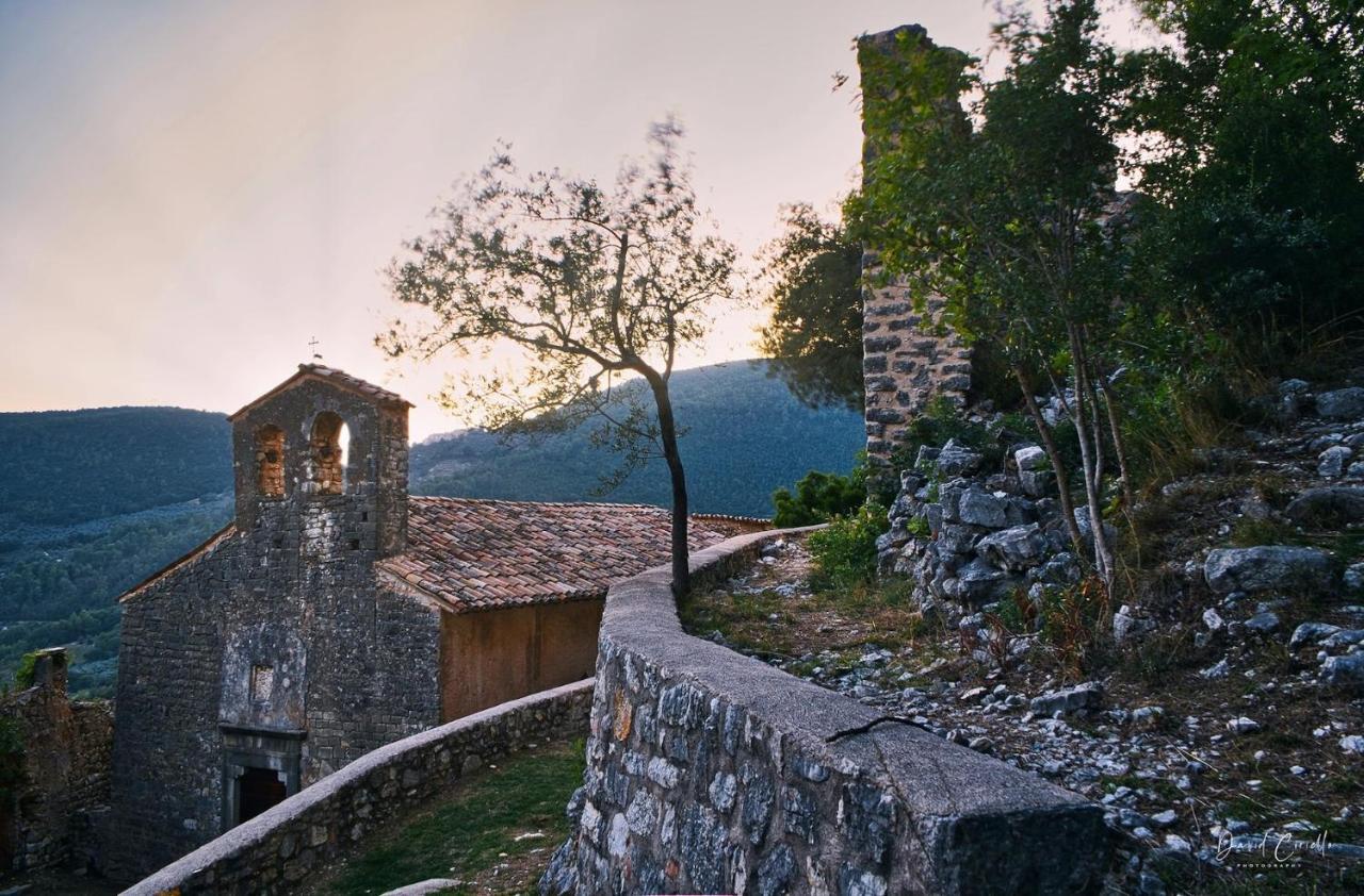 Guesthouse Runcini Ferentillo Kültér fotó